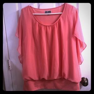 Flutter sleeve top. NWOT
